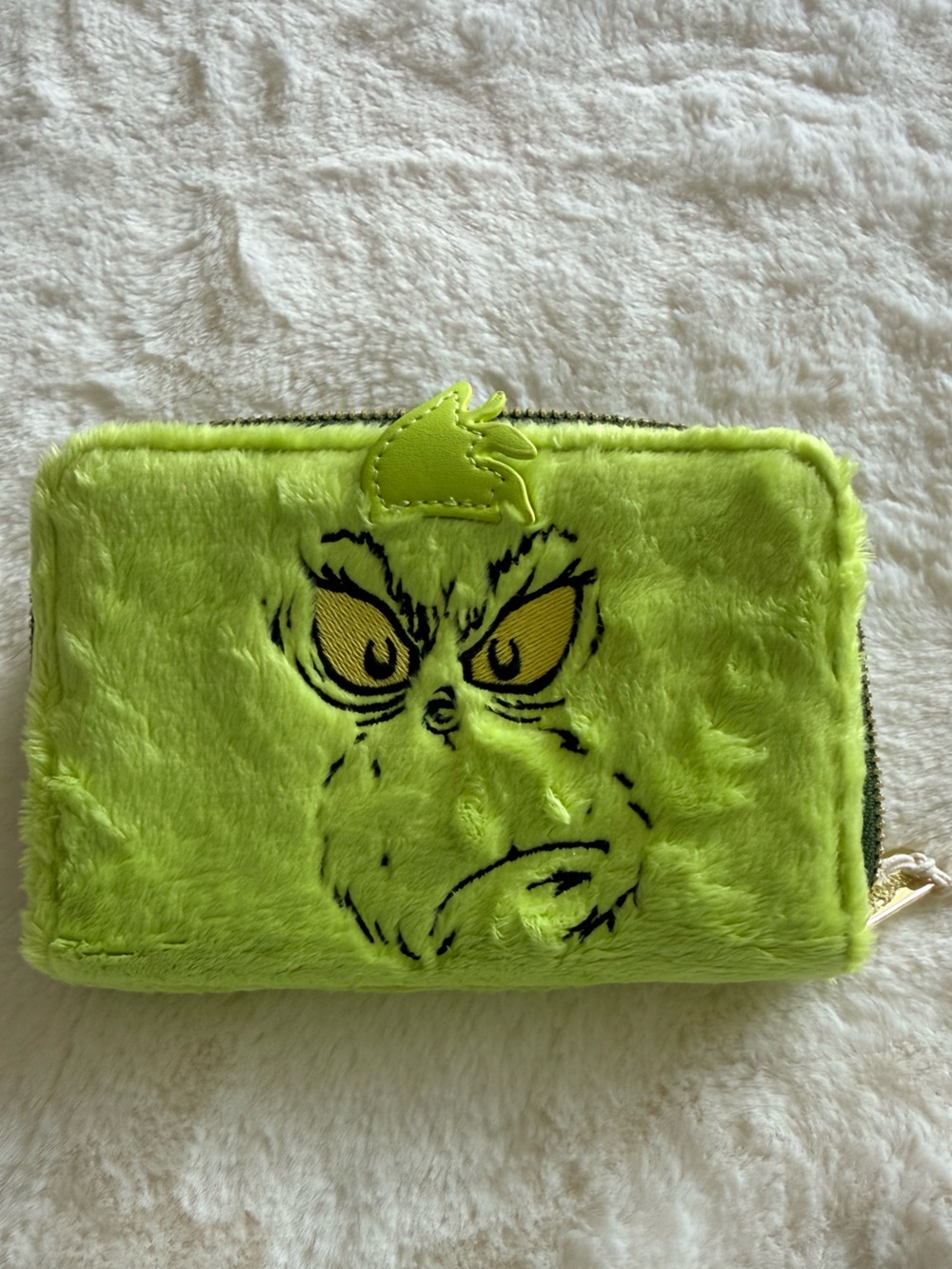 Dr. Seuss' How The Grinch Stole Christmas! Plush Glow Zip Around Wallet
